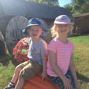 Meet your Posher, Stefanie